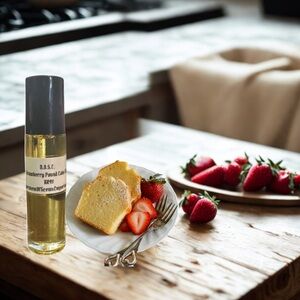 Our Version of BBW: Strawberry Pound Cake Type 1/3 Glass Rollerball Bottle